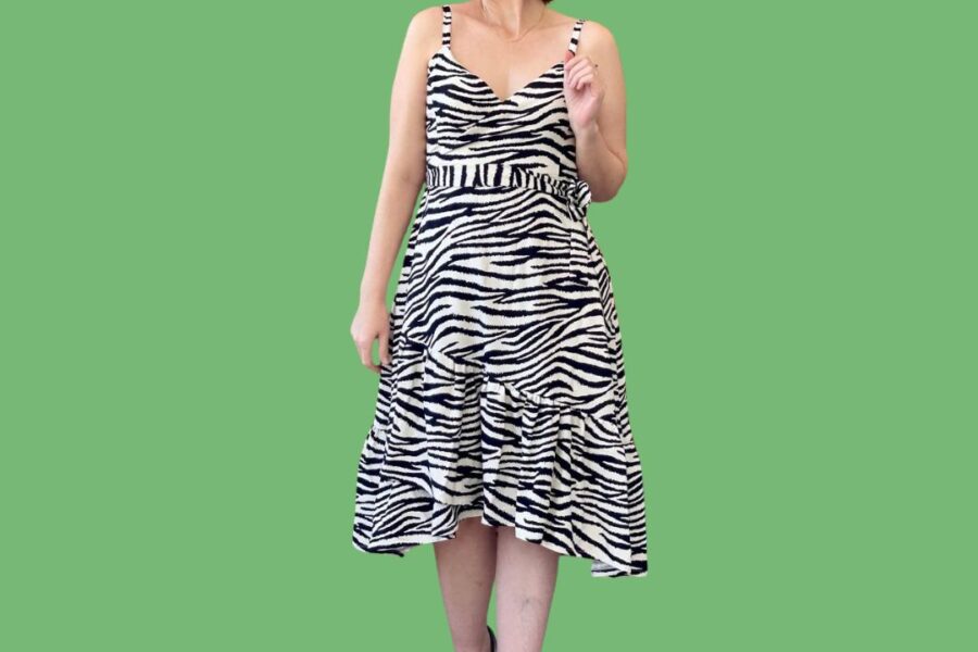 Vestido Envelope com Babados