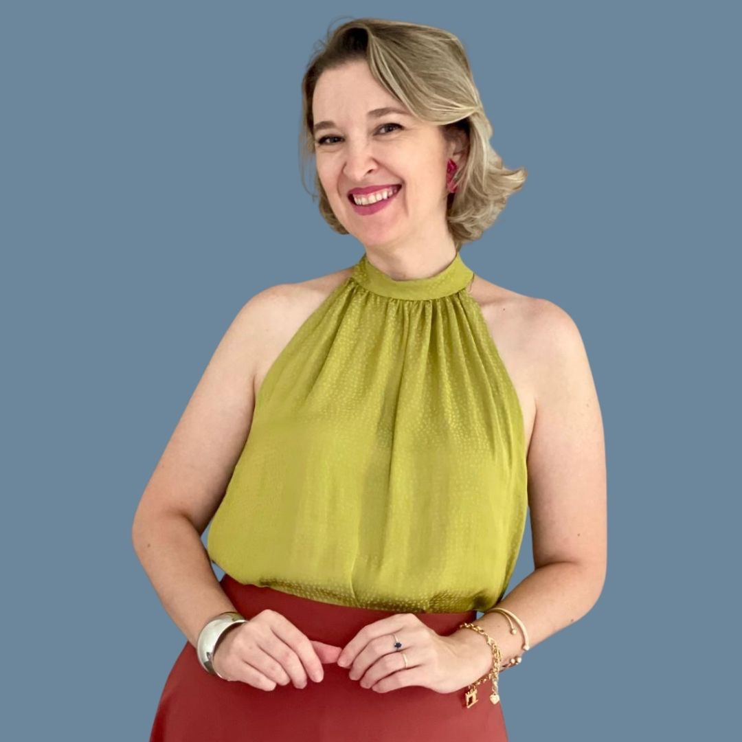 Blusa com Cava Americana